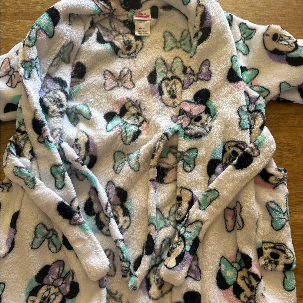 Disney White Minnie Mouse Fleece Robe with Pastel Bows - Picture 5 of 10